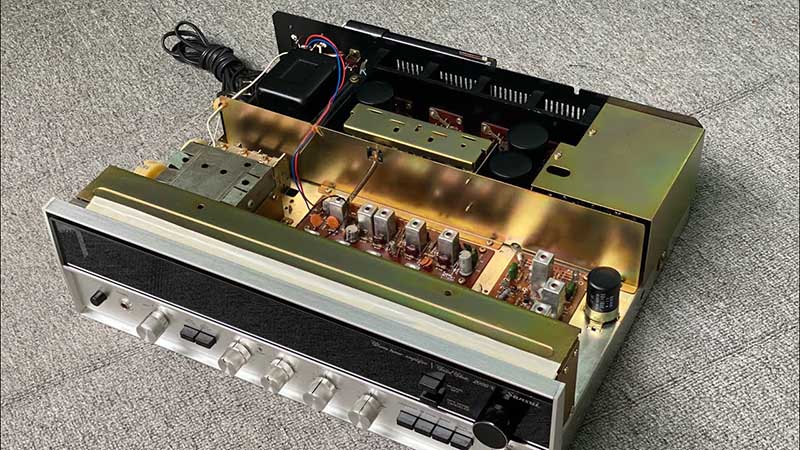 Amply Sansui 2000X 