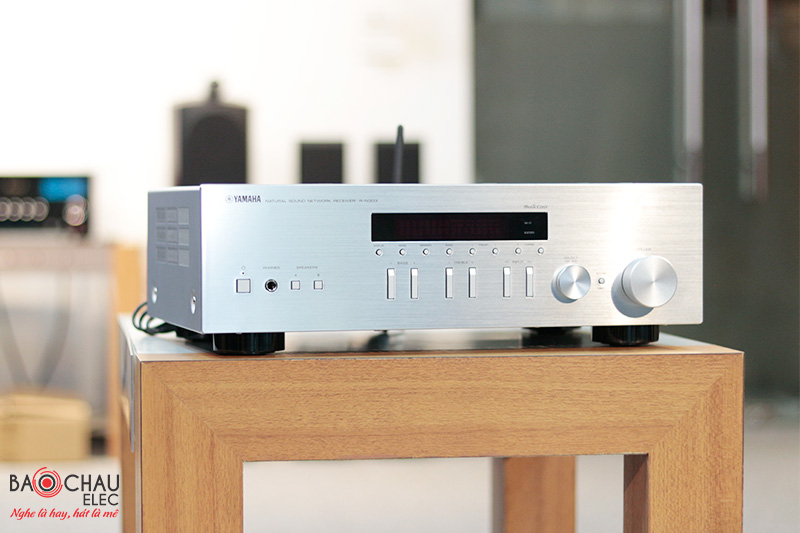 Amply Yamaha R-N303
