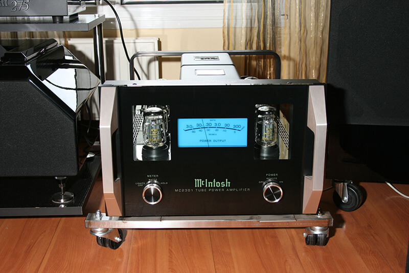 power amply đ&egrave;n mcintosh mc2301