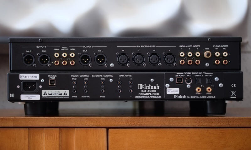 pre amply mcintosh c49