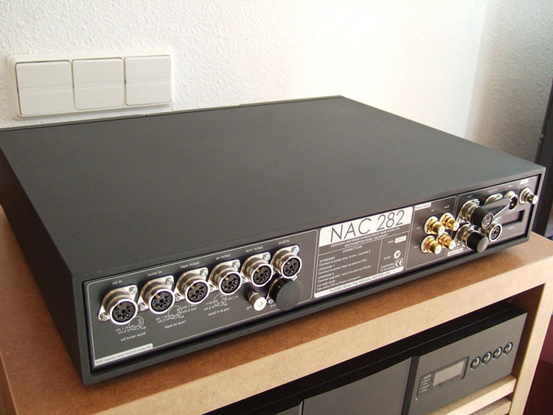 pre amply naim nac 282