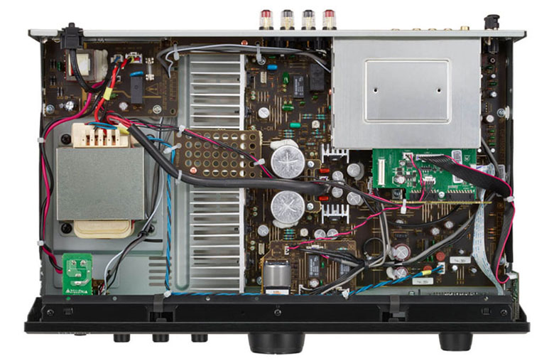 Amply Denon PMA-600NE hệ thống linh kiện hiện đại