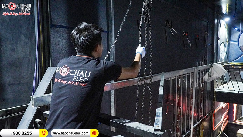 Lắp đặt D&agrave;n Line Array Alto Mỹ ho&agrave;nh tr&aacute;ng cho qu&aacute;n bar khủng nhất tại Bắc Giang