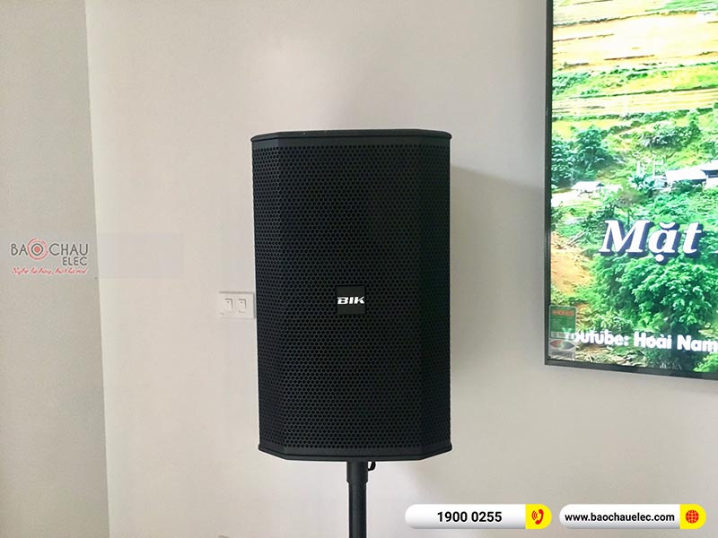 Dàn karaoke gia đình anh Phong