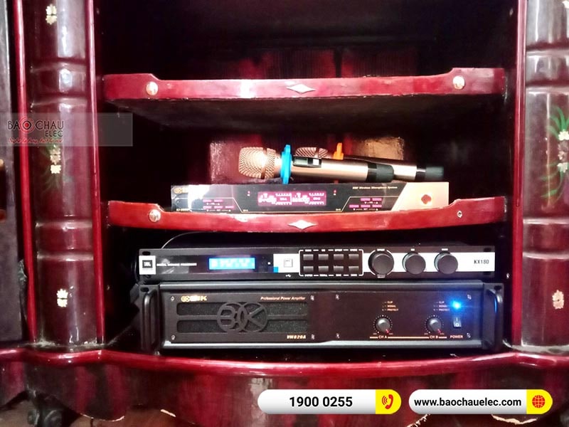 Dàn karaoke gia đình chị Hồng