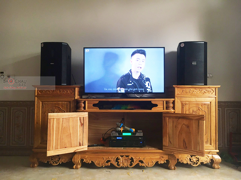 Dàn karaoke gia đình anh Cường h4