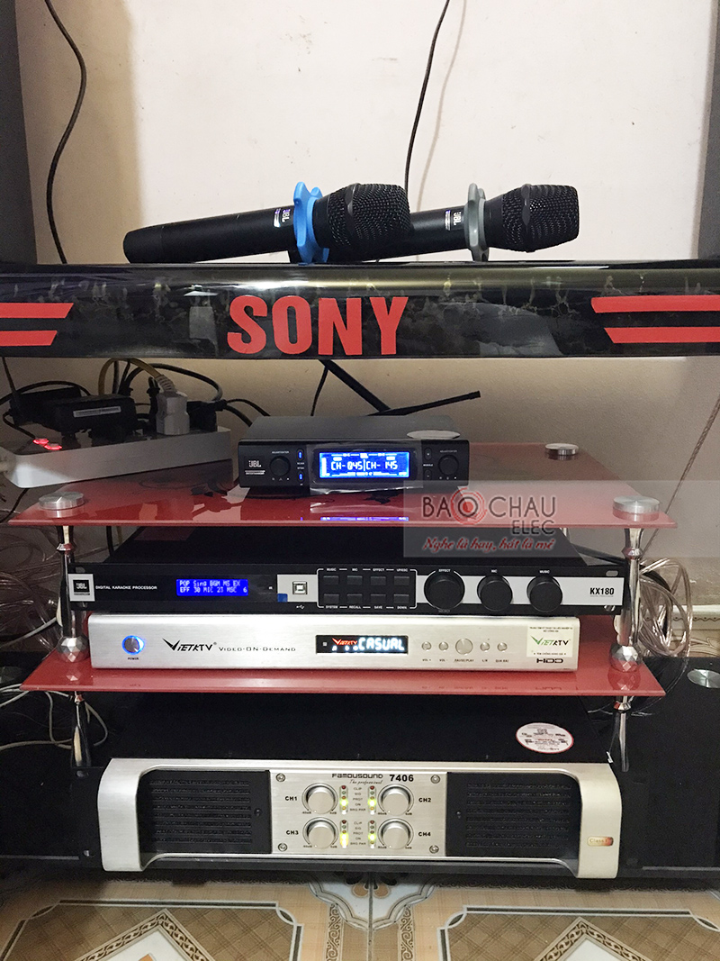 Dàn karaoke gia đình anh Hồ h3