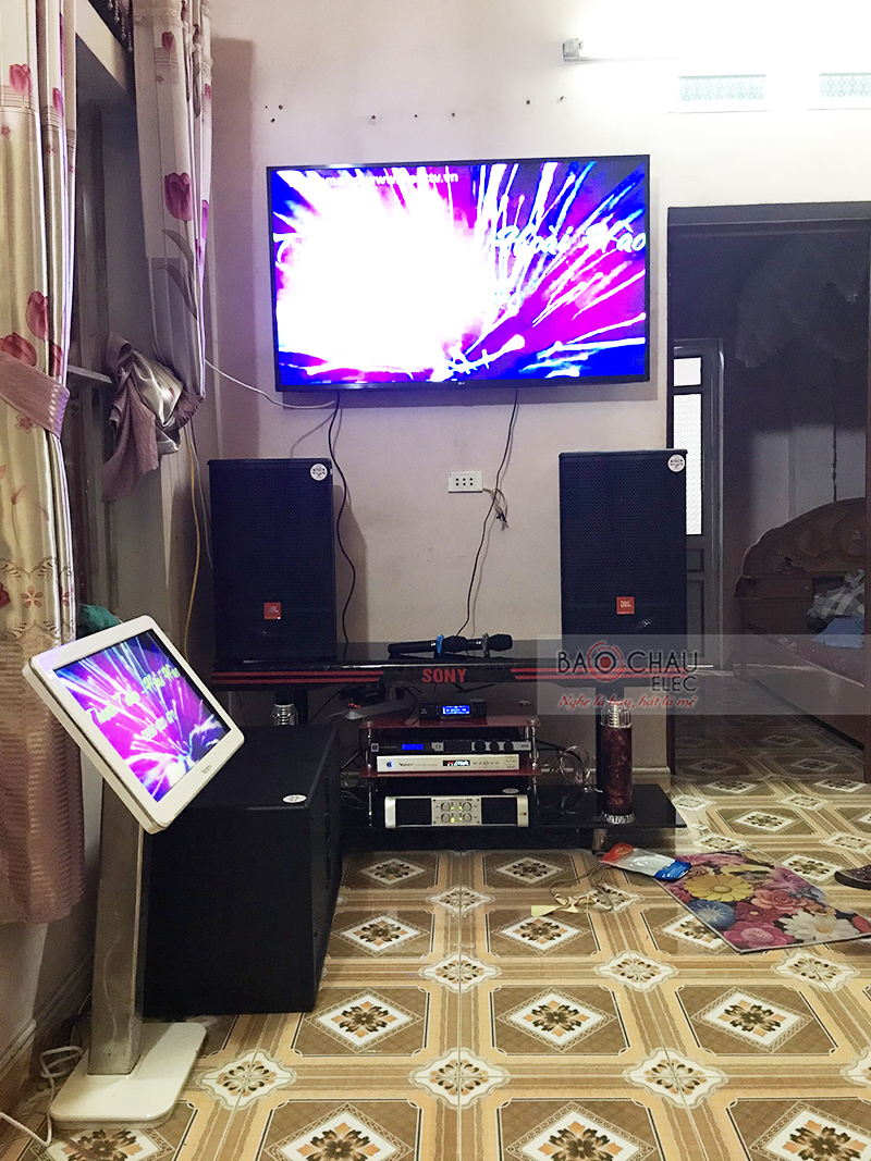 Dàn karaoke gia đình anh Hồ h5