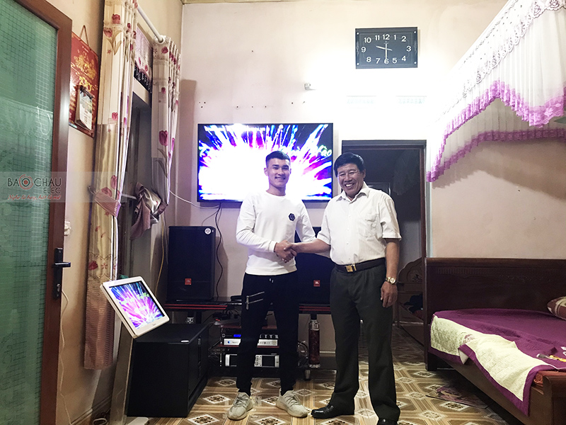 Dàn karaoke gia đình anh Hồ h7
