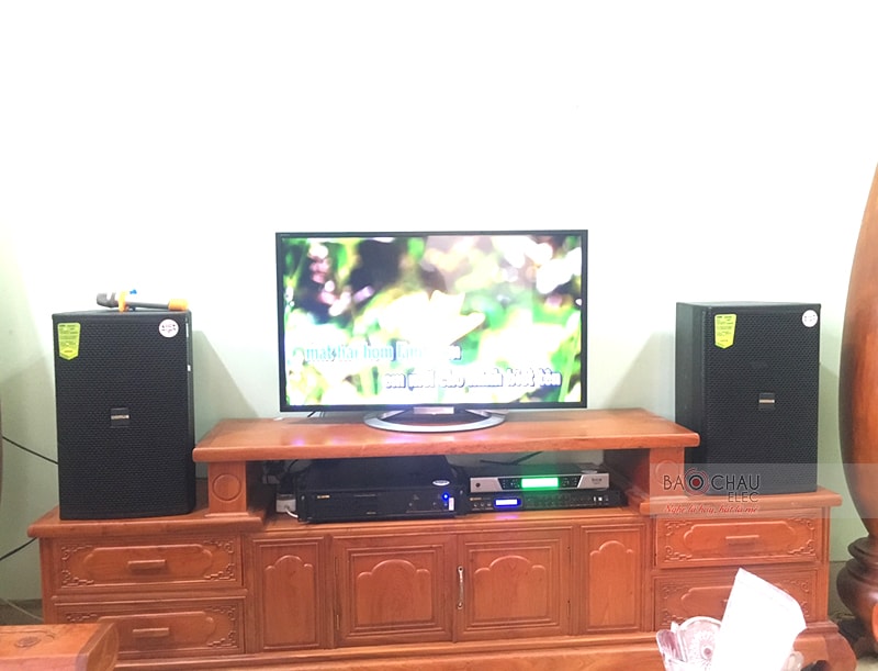 D&agrave;n karaoke gia đ&igrave;nh anh Ph&uacute; ở Bắc Giang h5
