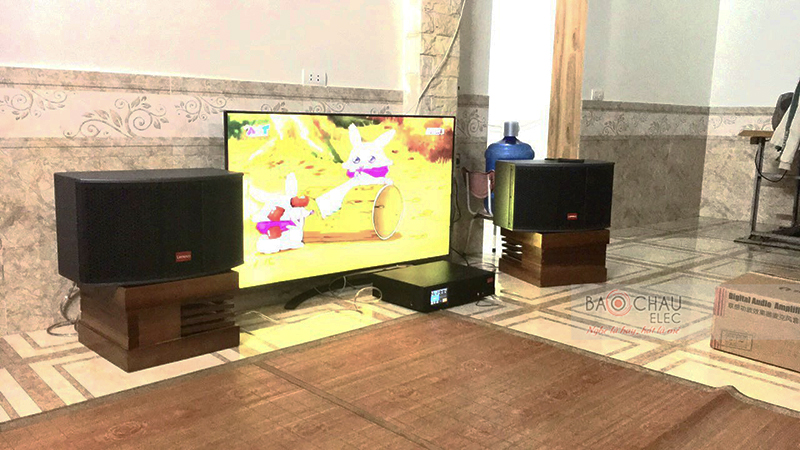 Dàn karaoke gia đình anh Quân h4
