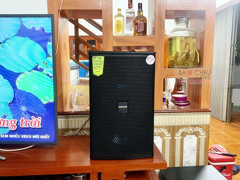 Dàn karaoke gia đình anh Trường