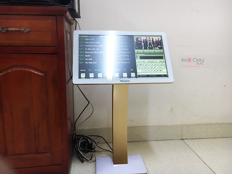 Dàn karaoke gia đình chị Thư 