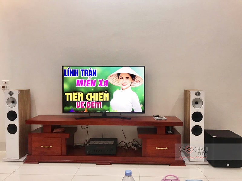 D&agrave;n nghe nhạc anh Th&aacute;i tại Bắc Giang