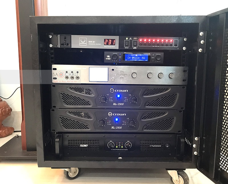 dàn karaoke cực VIP cho gia đình anh Sơn h6