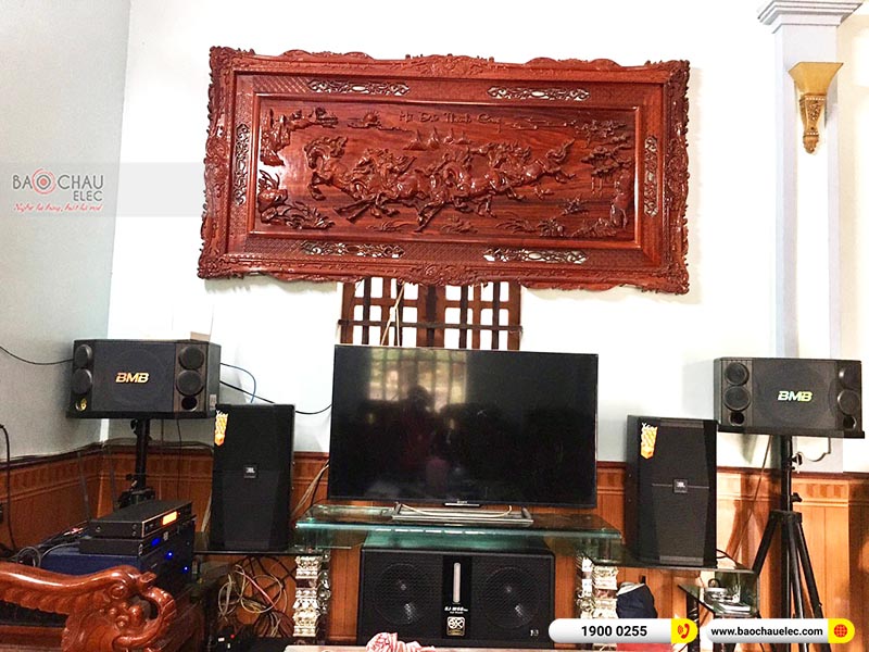 Dàn karaoke gia đình anh Lệnh