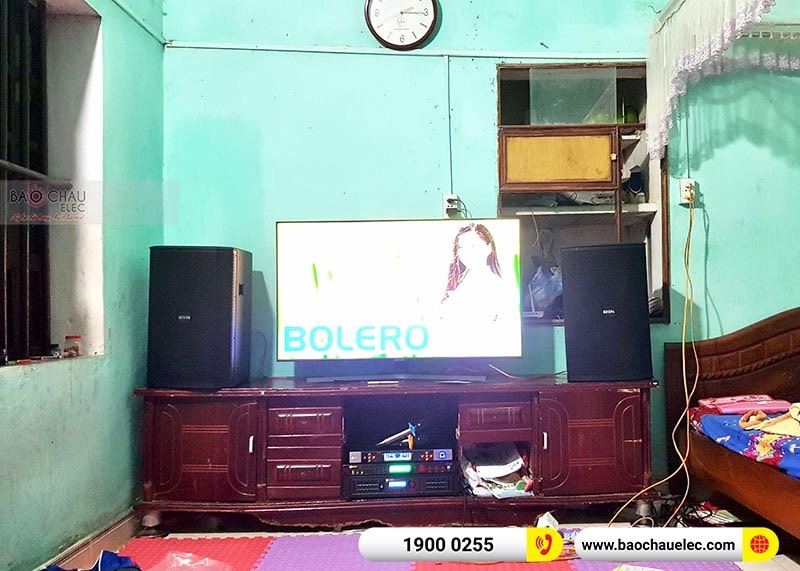 Dàn karaoke gia đình anh Luận
