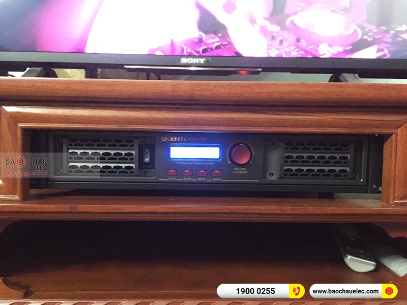 Dàn karaoke gia đình anh Mậu