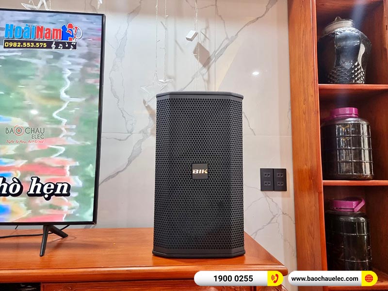 Dàn karaoke gia đình anh Trung