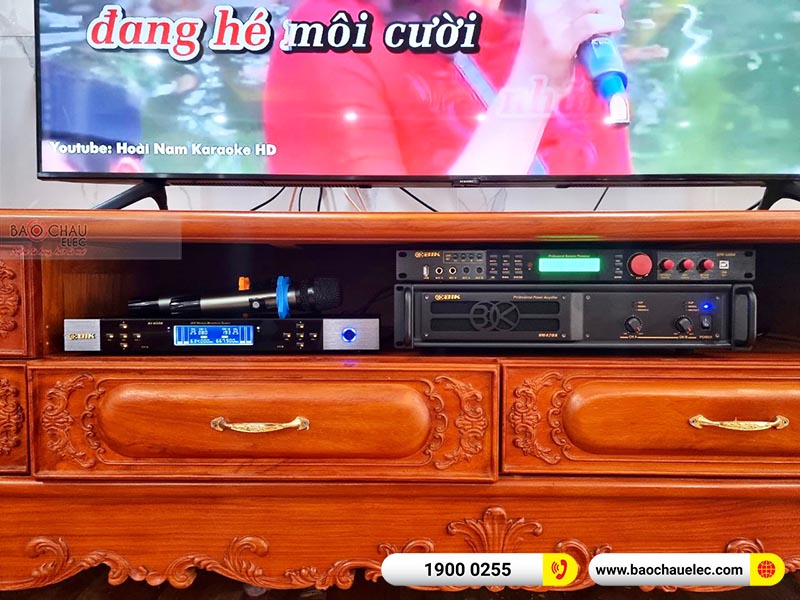 Dàn karaoke gia đình anh Trung