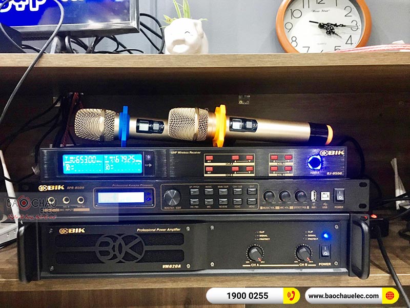 Dàn karaoke gia đình anh Trường