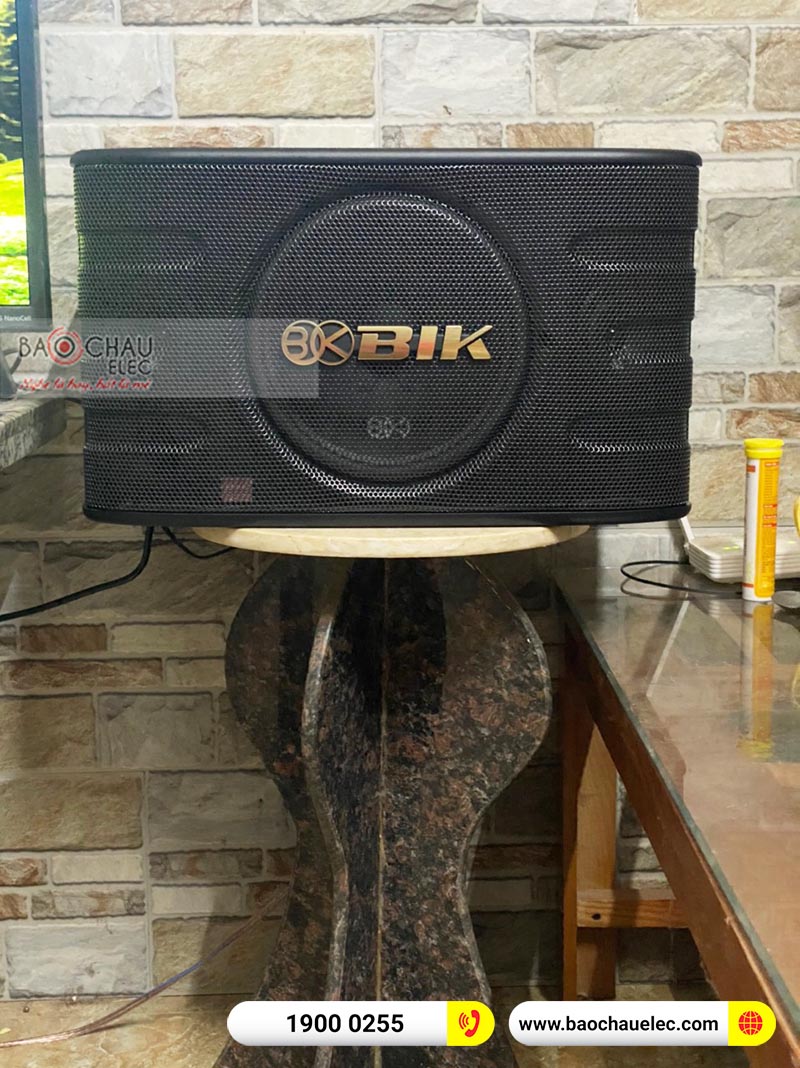 Dàn karaoke gia đình anh Tuấn
