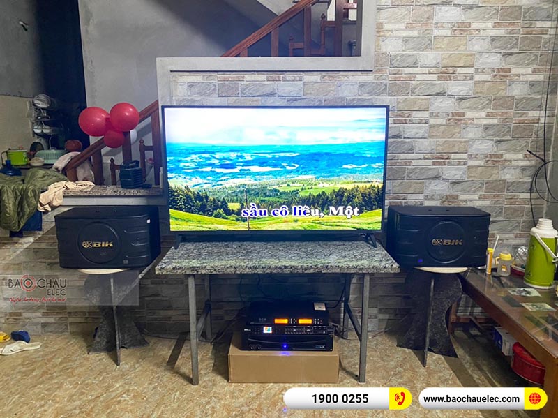 Dàn karaoke gia đình anh Tuấn