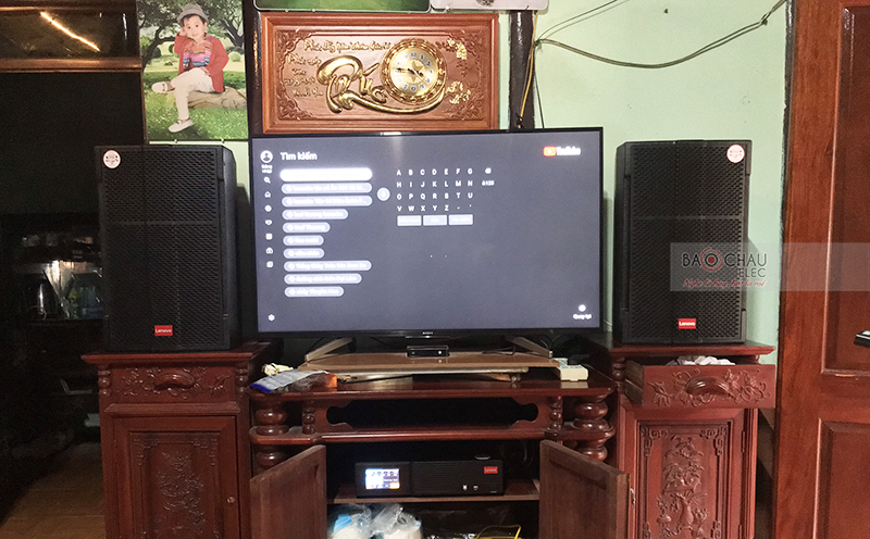 Dàn karaoke gia đình anh Ân 