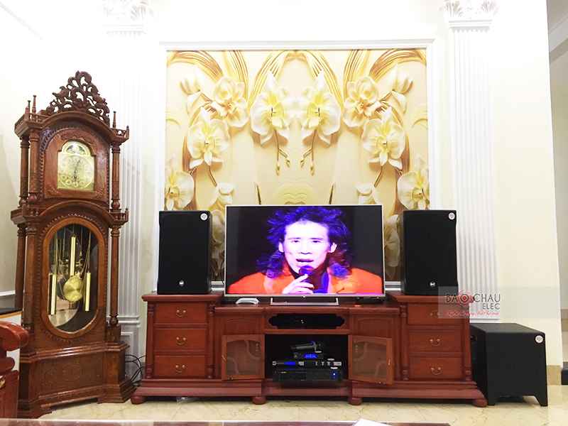 D&agrave;n karaoke gia đ&igrave;nh anh B&igrave;nh 