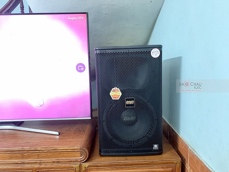 Dàn karaoke gia đình anh Diệu 