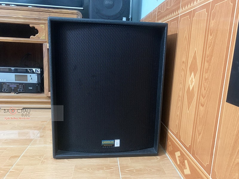 Dàn karaoke gia đình anh Diệu 