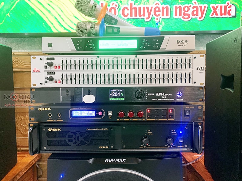 Dàn karaoke gia đình anh Hào 