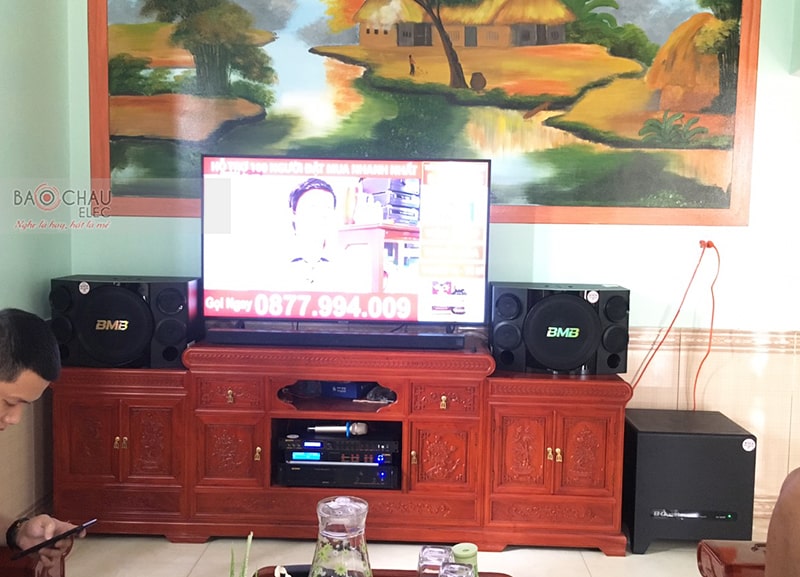 Dàn karaoke gia đình anh Lương 