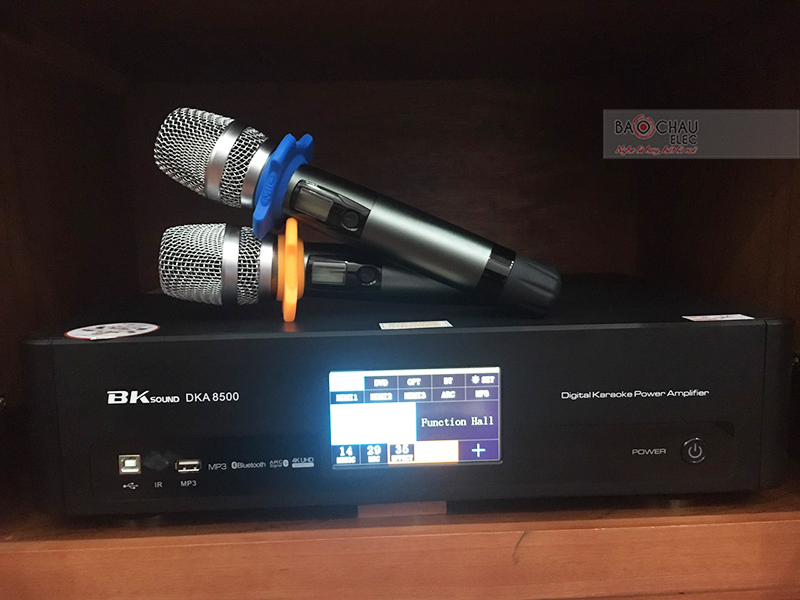 Dàn karaoke gia đình anh Quyết h3