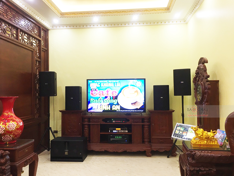 Dàn karaoke gia đình anh Thuyết h8