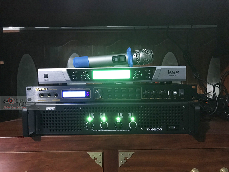 Dàn karaoke gia đình anh Tiến h3