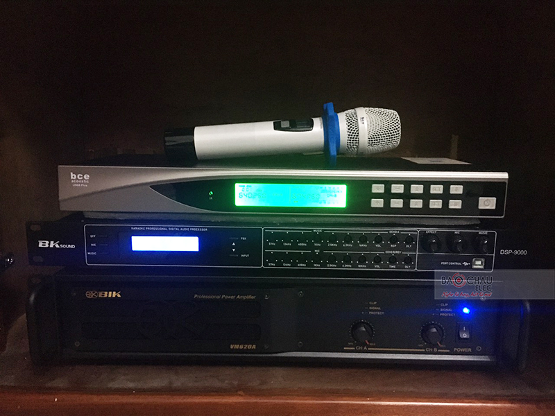 Dàn karaoke gia đình anh Tú h3