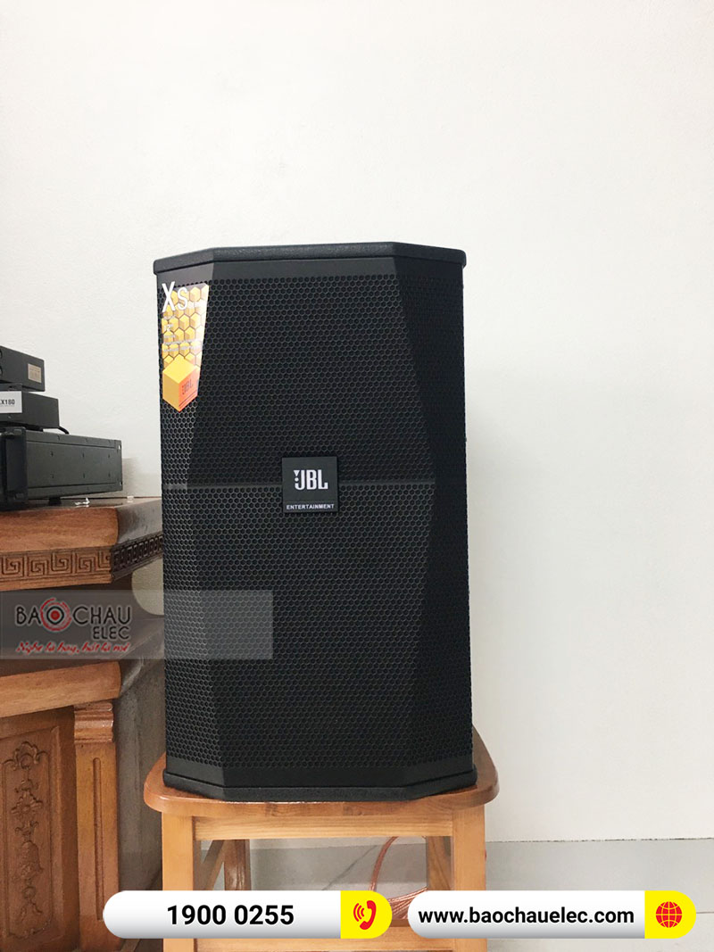 Dàn karaoke gia đình anh Tuyên