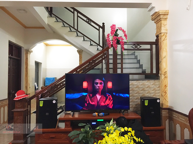 D&agrave;n karaoke gia đ&igrave;nh chị G&aacute;i h4