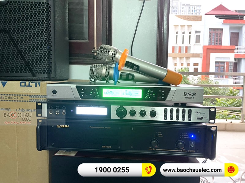 Dàn karaoke gia đình chị Hương