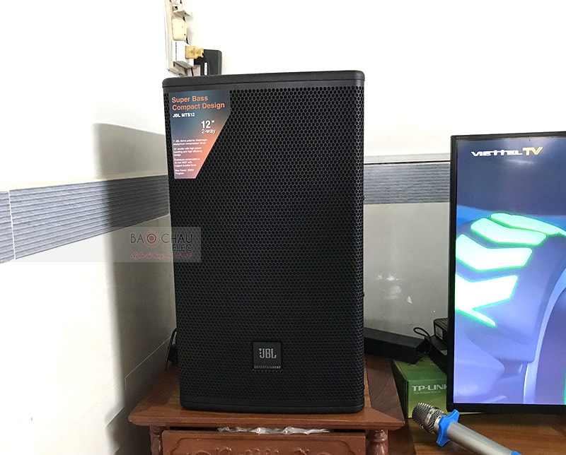 Dàn karaoke gia đình anh Tư h1