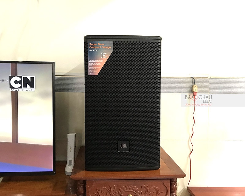 Dàn karaoke gia đình anh Tư h2