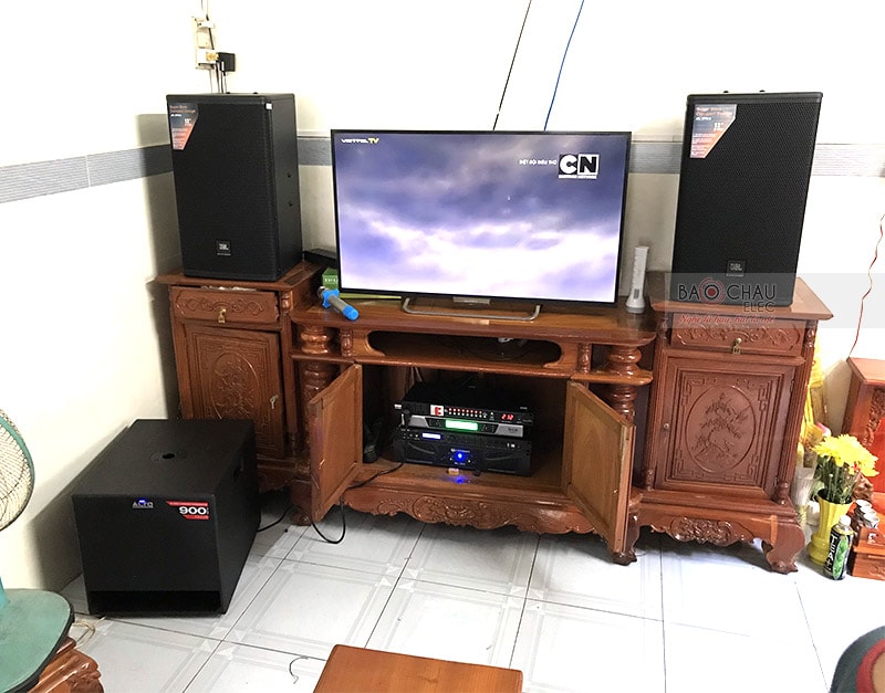 Dàn karaoke gia đình anh Tư h5