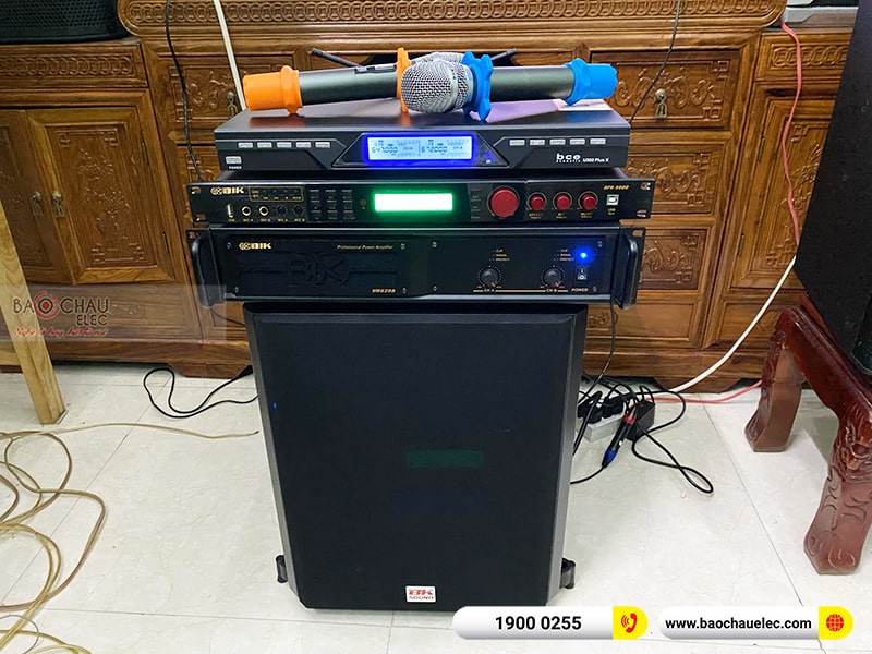 Dàn karaoke gia đình anh Dũng