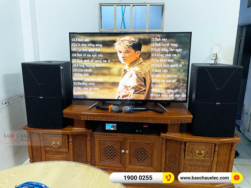 Dàn karaoke gia đình anh Hòa