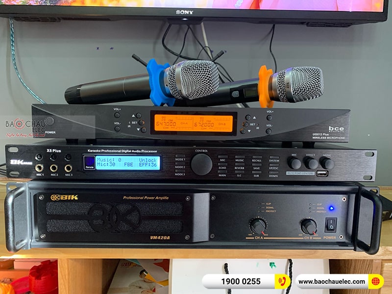Dàn karaoke gia đình anh Phương