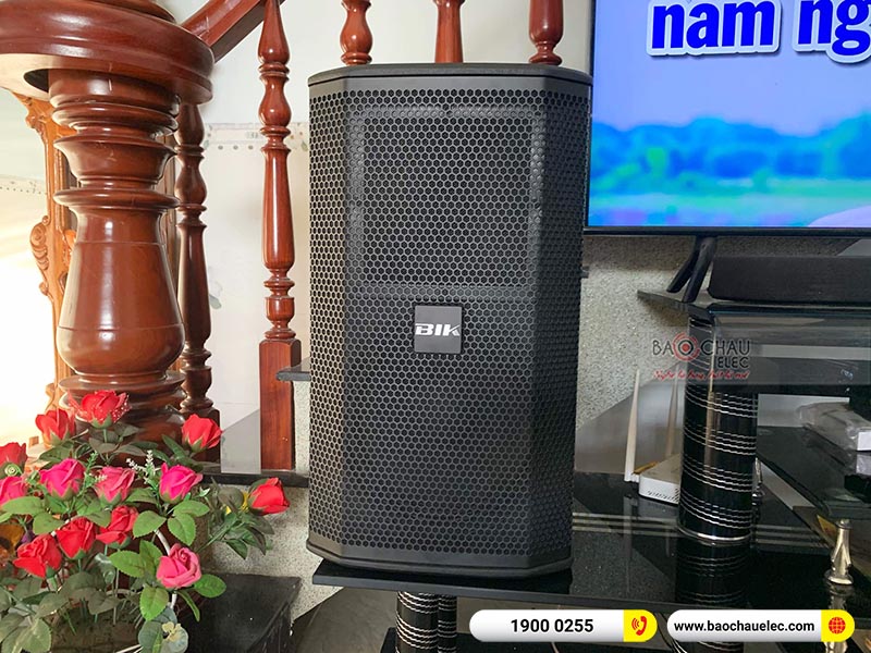 Dàn karaoke gia đình anh Quyền