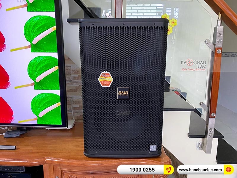 Dàn karaoke gia đình anh Sơn