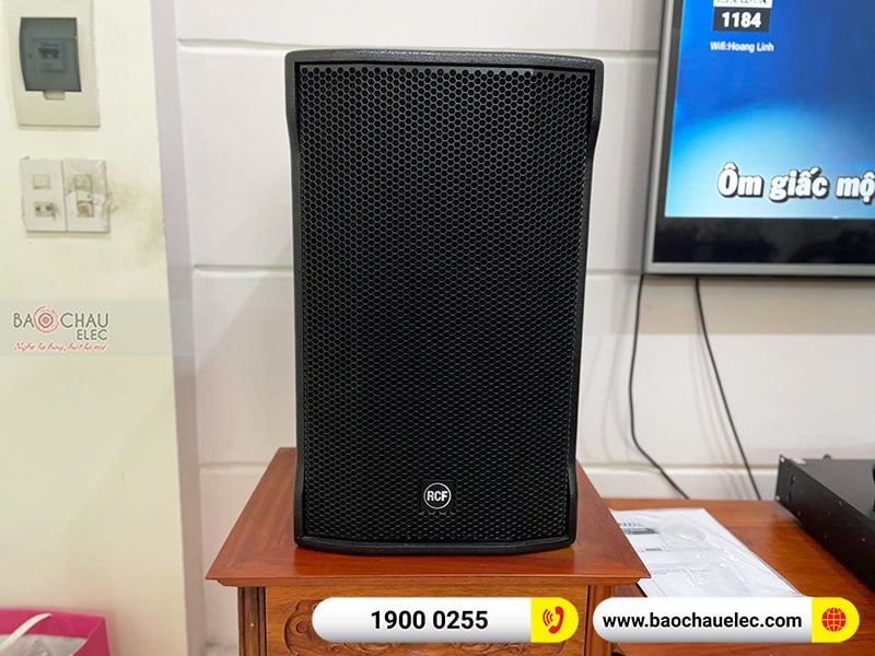Dàn karaoke gia đình anh Thành