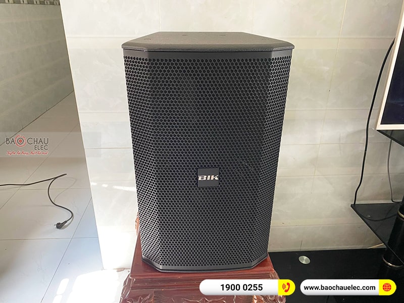 Dàn karaoke gia đình anh Thông